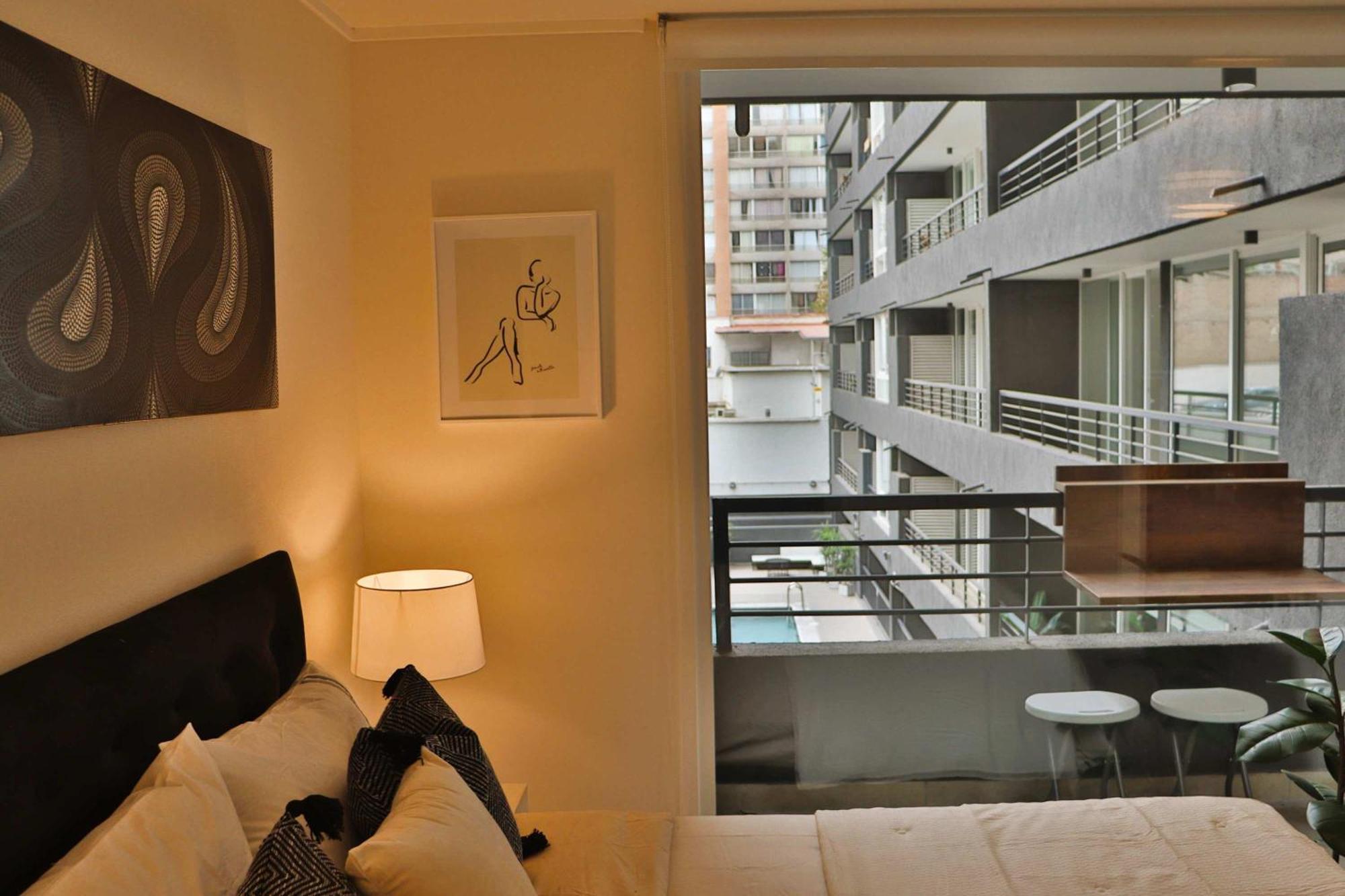 Hom I Luminoso Y Acogedor 2pax En Apartamento Santiago